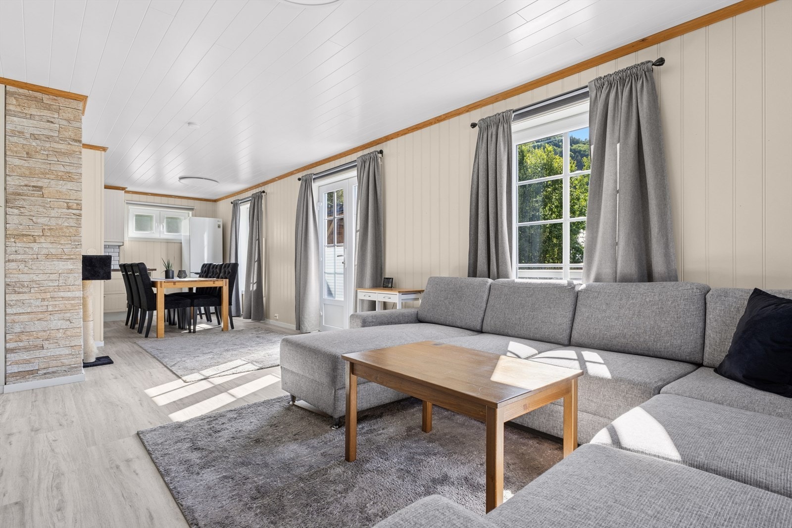 Romslig stue Galleribilde