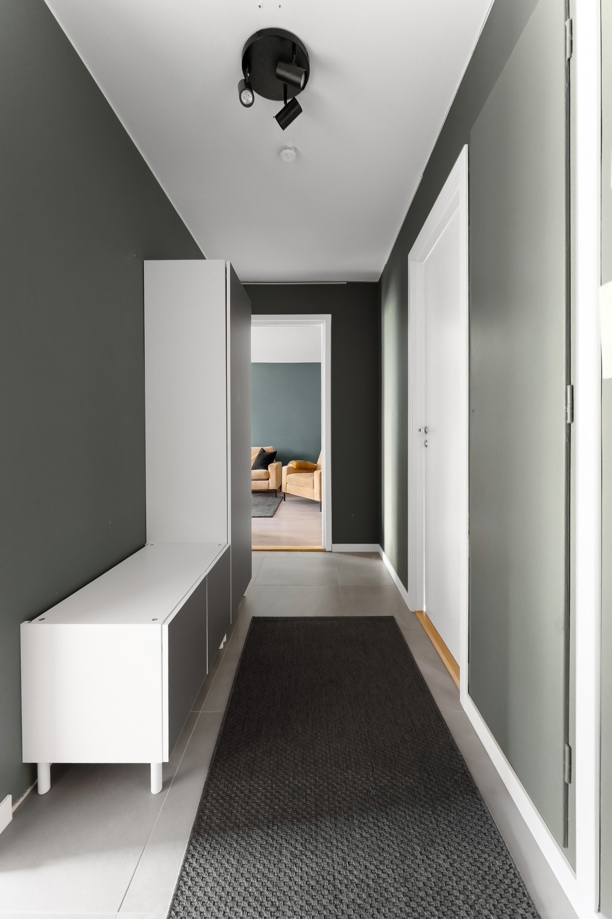 Også plass for oppbevaringsmøbler. Galleribilde