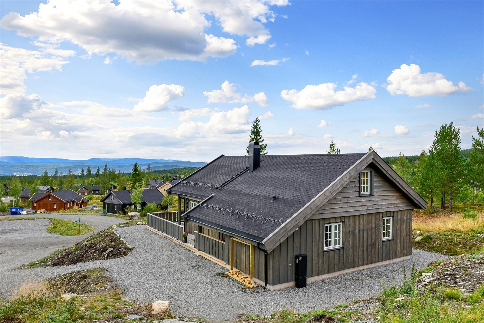 Kunne du tenke deg en lekker fritidseiendom i et snøsikkert område? Da er Badstulistikken 14 hytta for deg. Galleribilde