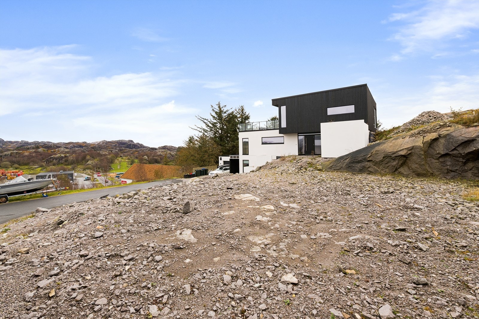 Tomten kan fritt besiktiges Galleribilde