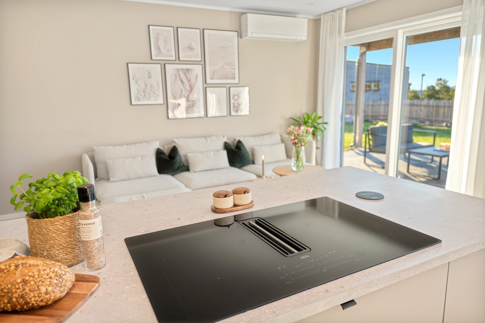 Hvitevarene er levert av AEG. Galleribilde