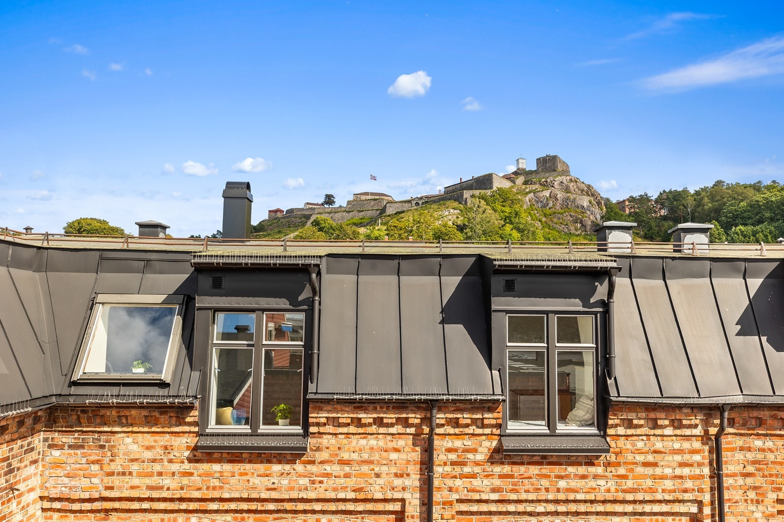På taket av byen - Velkommen til en moderne loftsleilighet med heis! Galleribilde