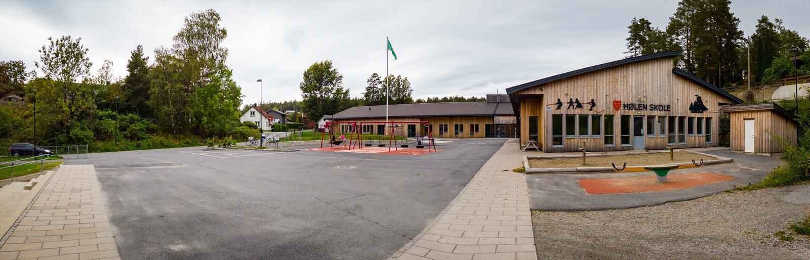 Hølen skole. Galleribilde