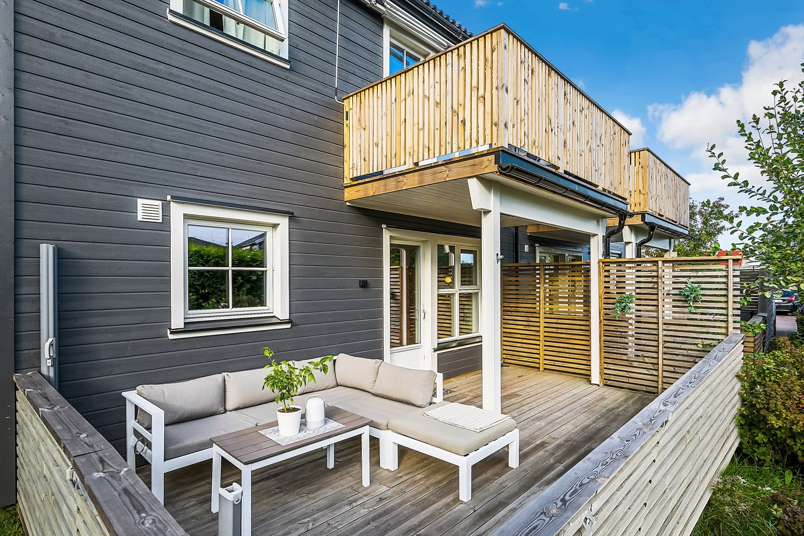 Koselig terrasse. Galleribilde