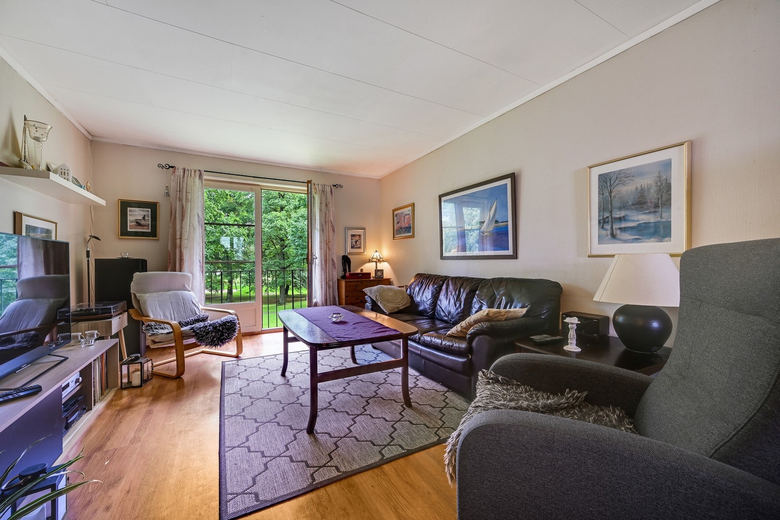 Da har vi tatt turen inn i stua Galleribilde