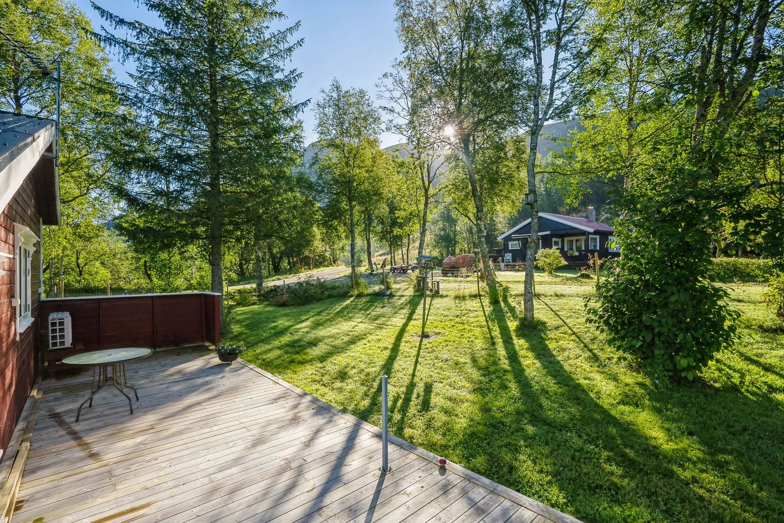 Terrassen har blitt utbedret og forsterket i 2023 etter store snømengder vinteren før. Galleribilde