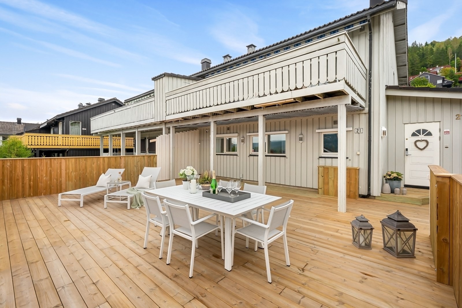 Flott nybygget platting på ca. 75 kvm Galleribilde