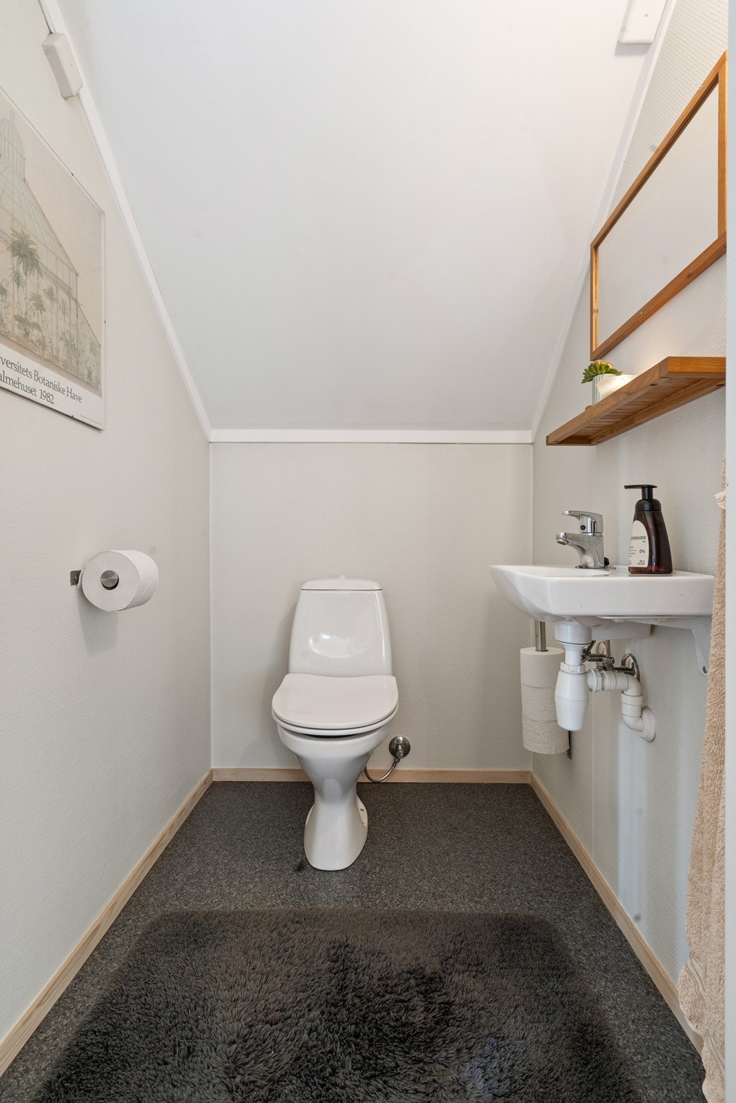 Toalettrom i 3. etasje/loftetasje. Galleribilde