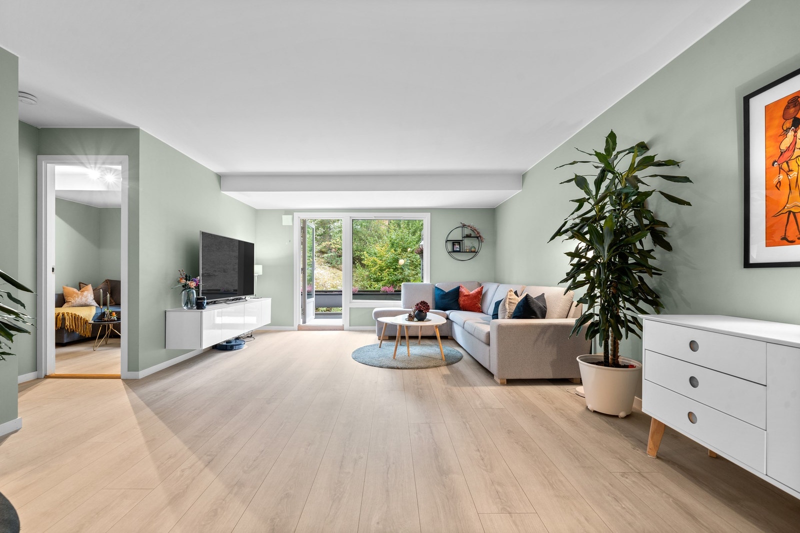 Velkommen til Steinspranget 50A presenteres av Hamdi Kaptan v/ Krogsveen. Galleribilde