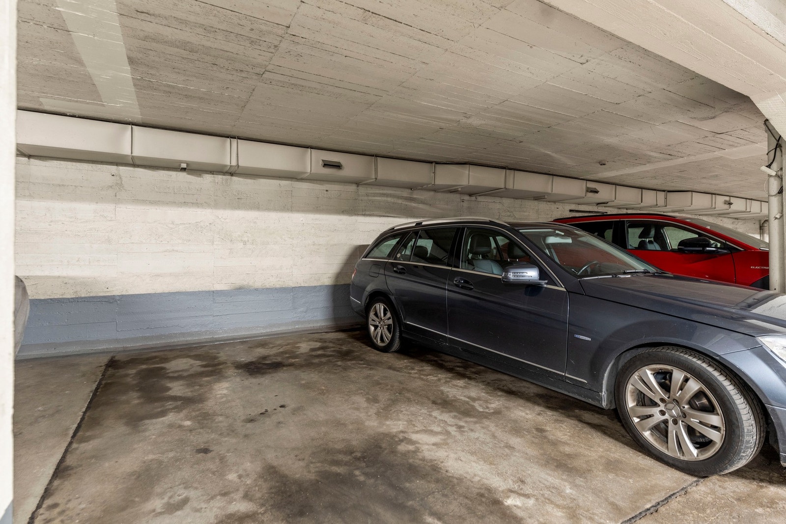 Det medfølger tinglyst rett til garasjeplass. Galleribilde