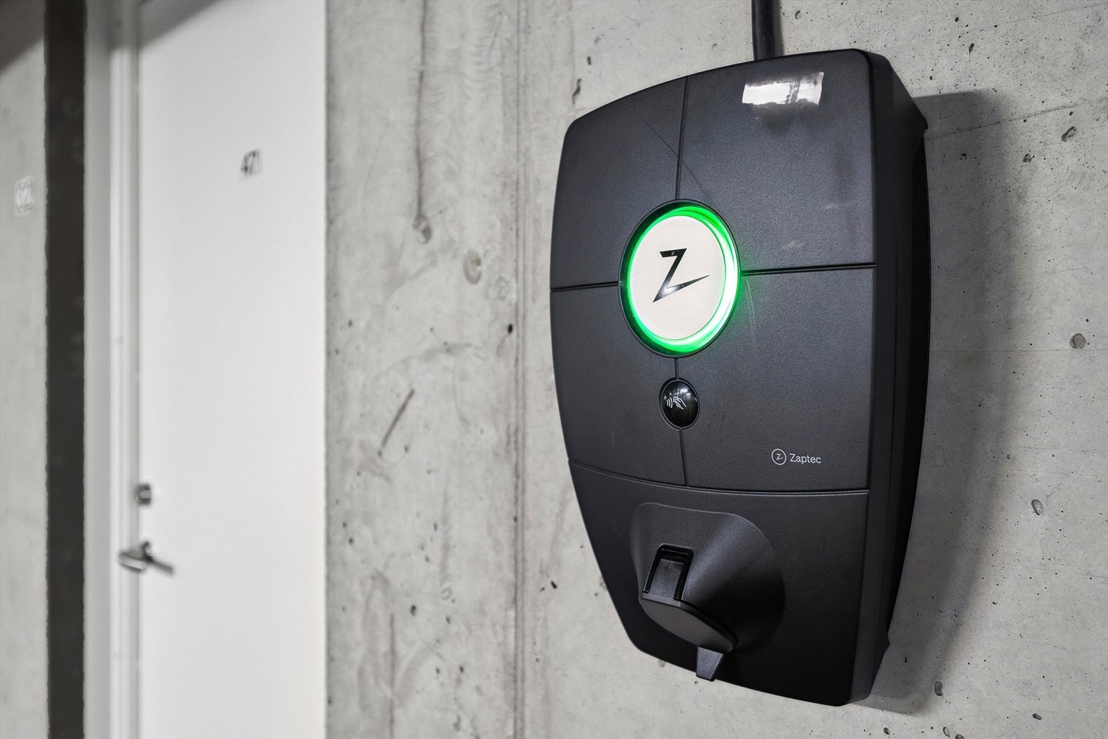 - Nåværende eiere har også kostet på seg elbil-lader for de som skulle trenge det - Galleribilde