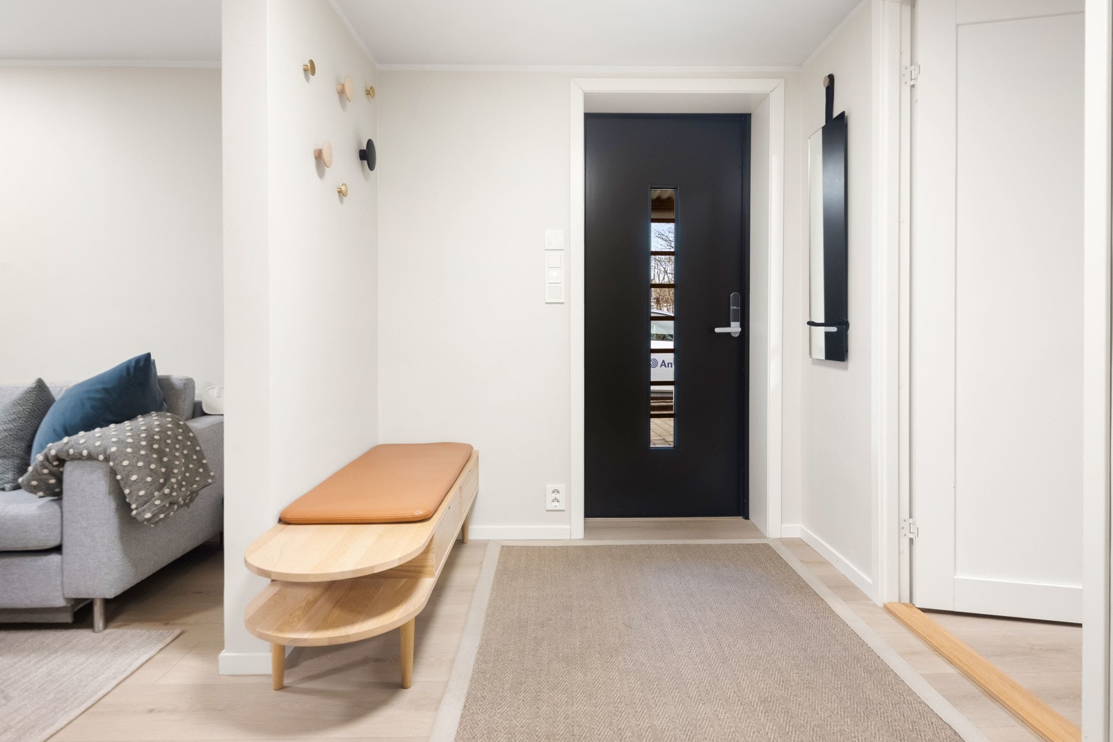 Inngangsparti til underetasjen Galleribilde