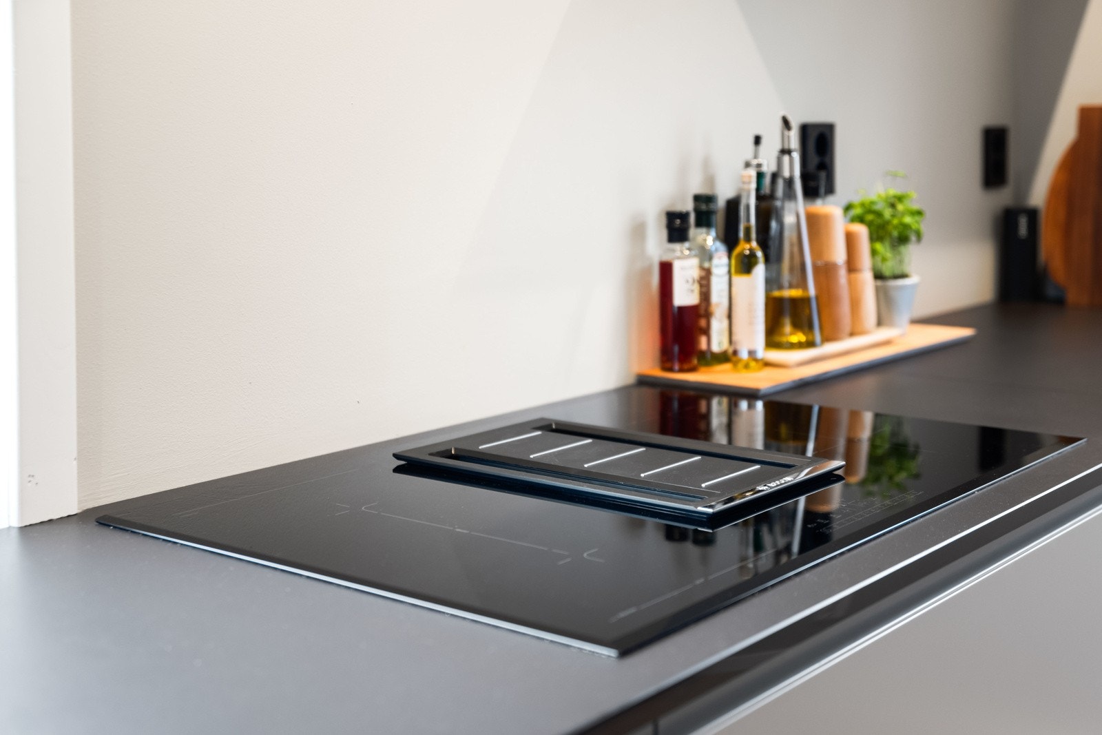 Kokeplate med integrert ventilator Galleribilde