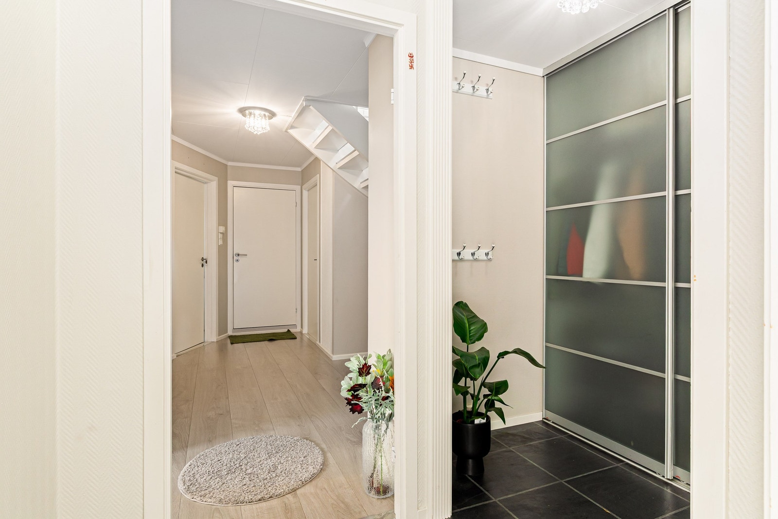 Gang med god oppbevaring Galleribilde