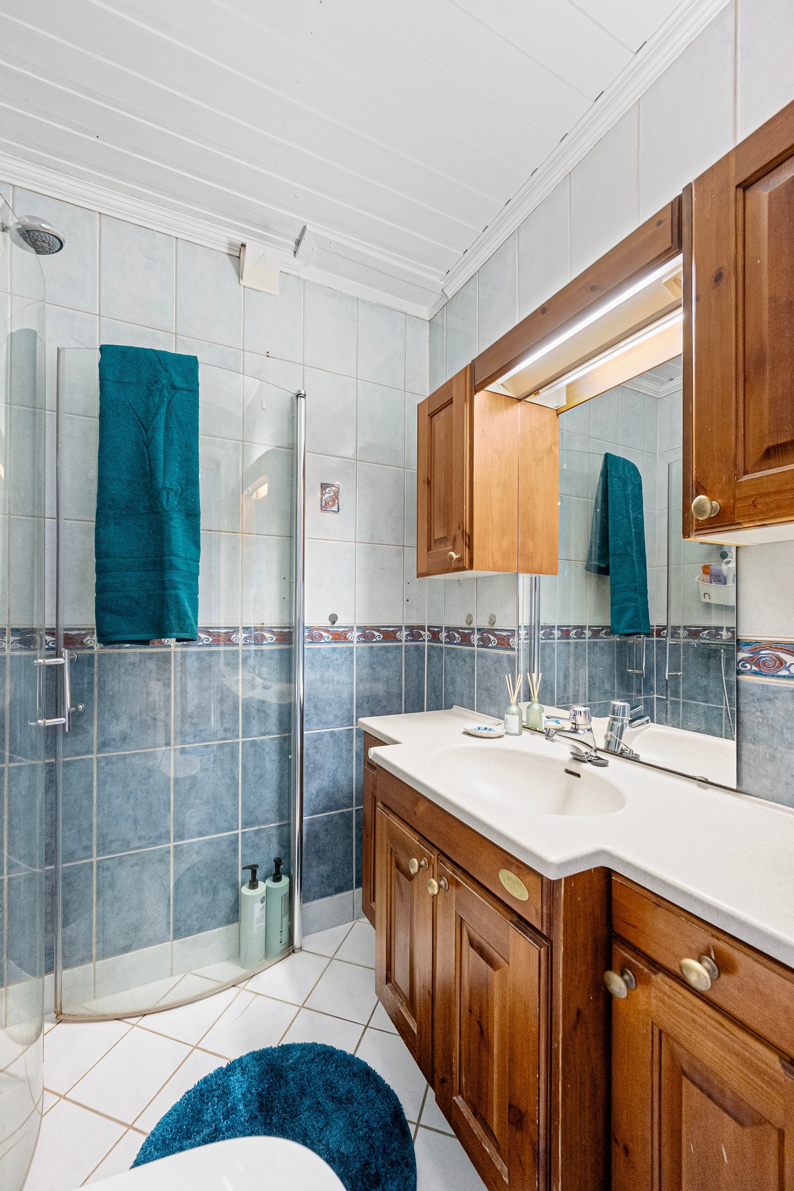 Flislagt bad. Galleribilde