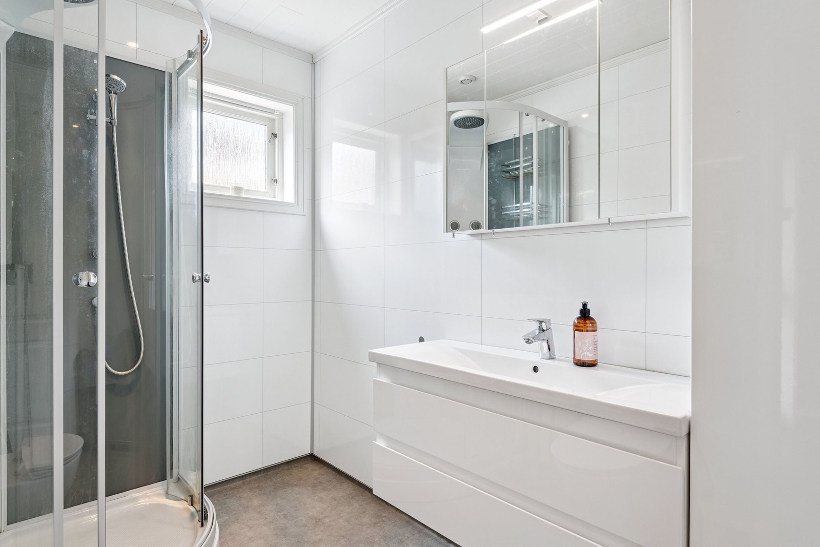 Bad 1. etasje Galleribilde