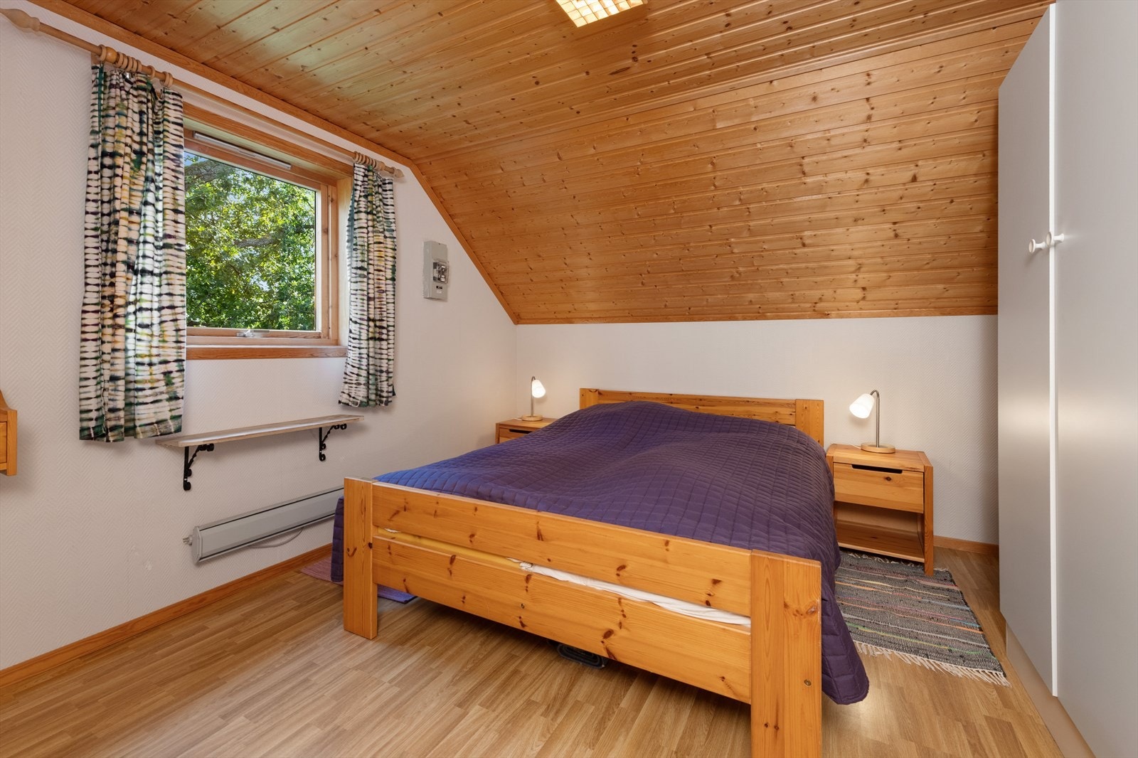 Soverom (2) Galleribilde