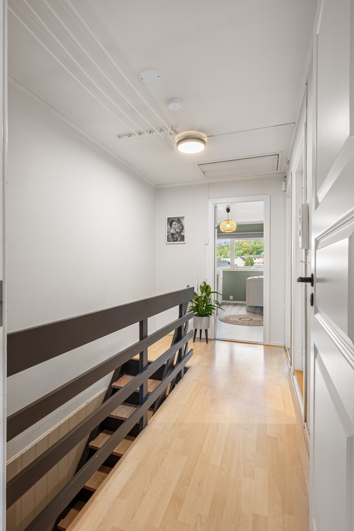 I 2.etasje finner vi 3 soverom og bad Galleribilde