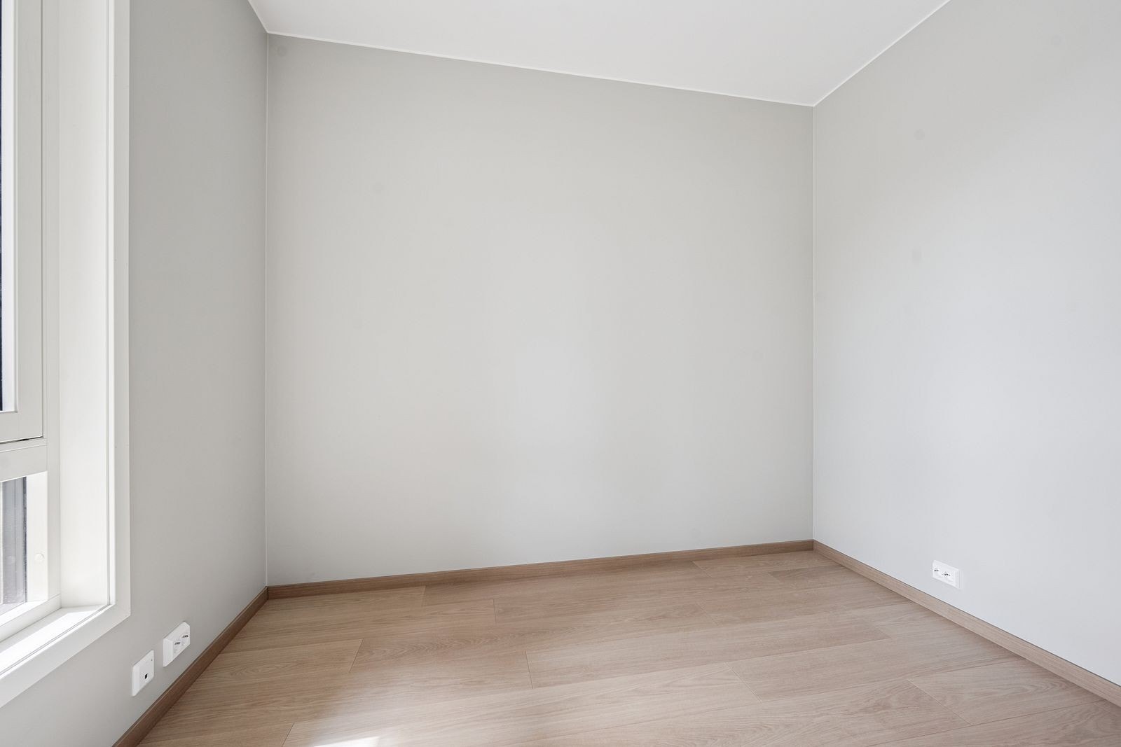 Soverom med garderobeskap. (Satt inn etter at bildet er tatt) Galleribilde