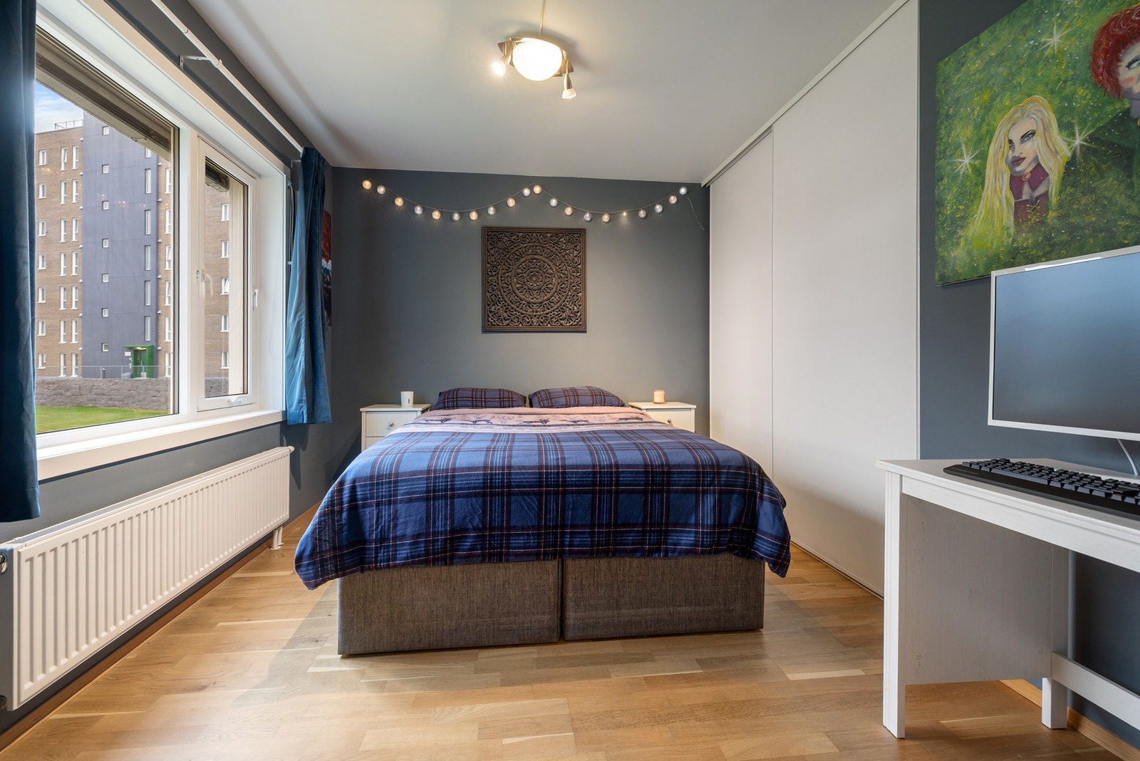 Boligen har to gode soverom med innebygd garderobeløsning. Galleribilde