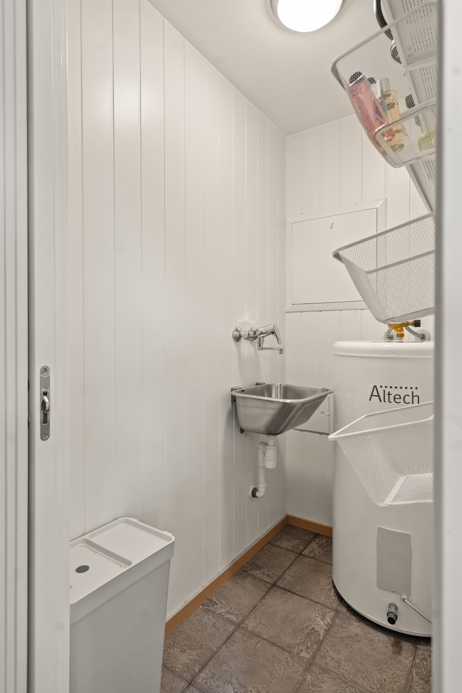 Bod med sluk Galleribilde