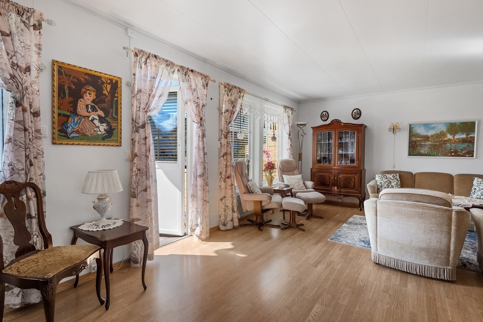 Godt med gjennomlys - Utvendige persienner for solskjerming Galleribilde