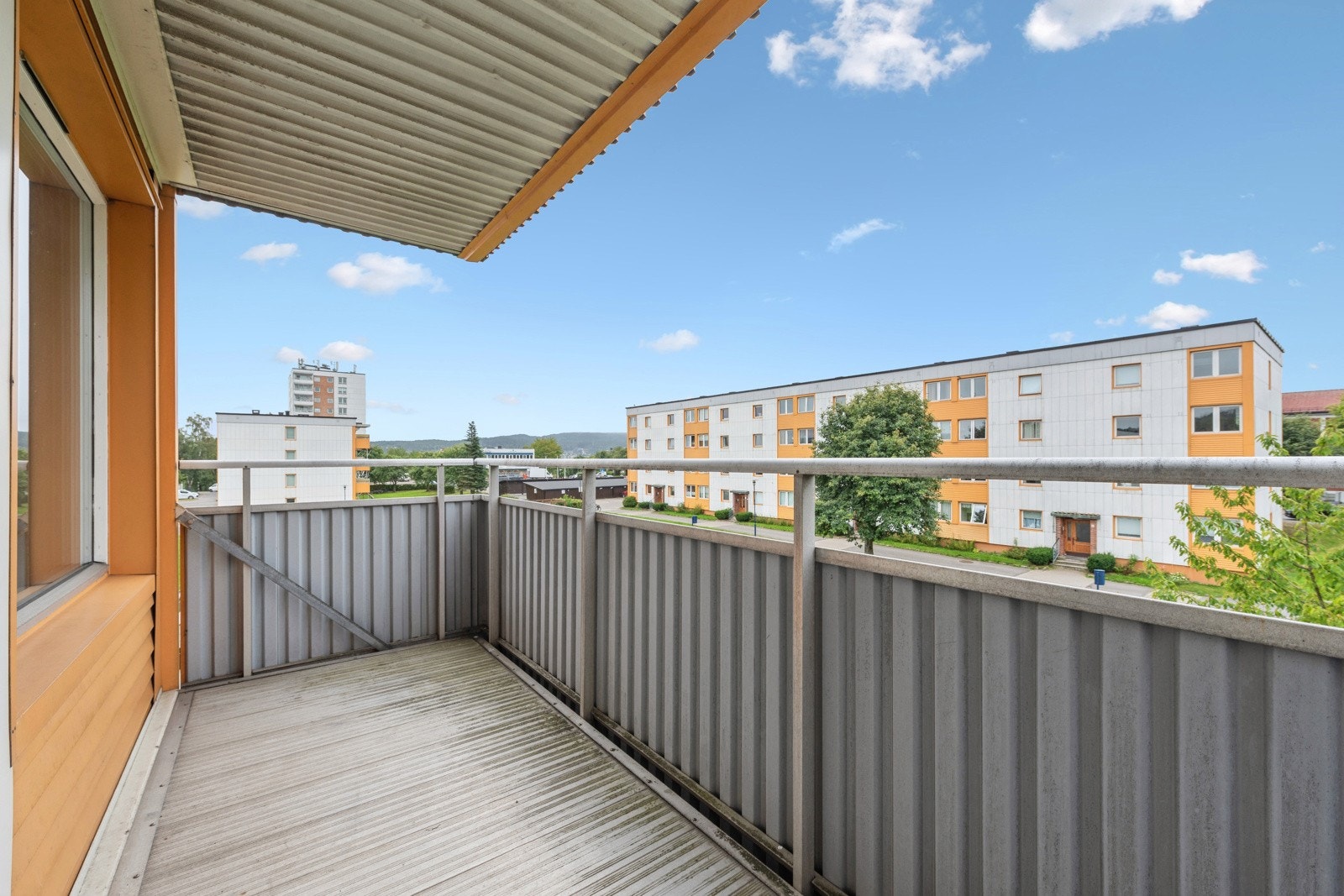 Sydvestvendt balkong. Galleribilde