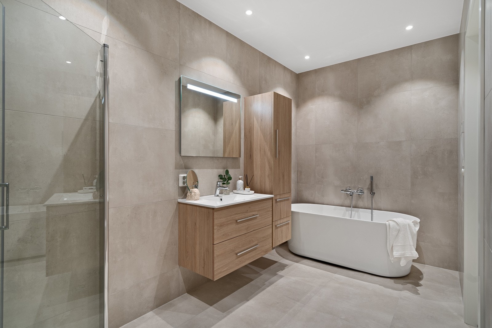 Lekkert bad i 2. etg Galleribilde