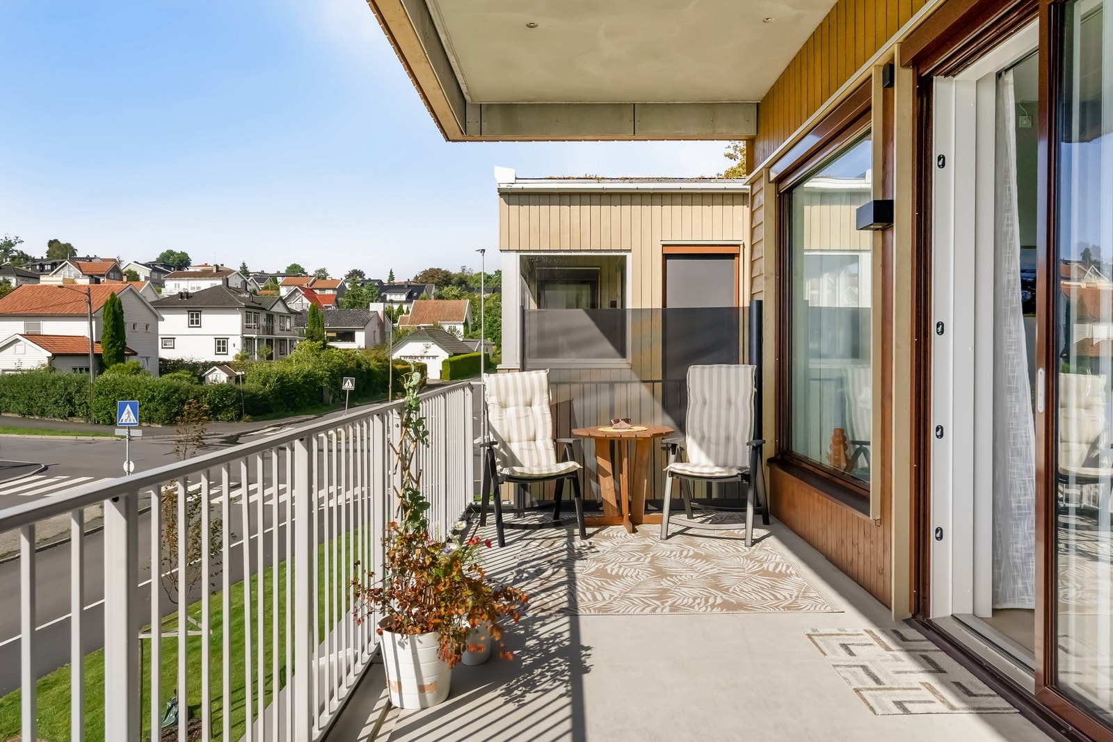 Fine møbleringsmuligheter på uteplassen Galleribilde