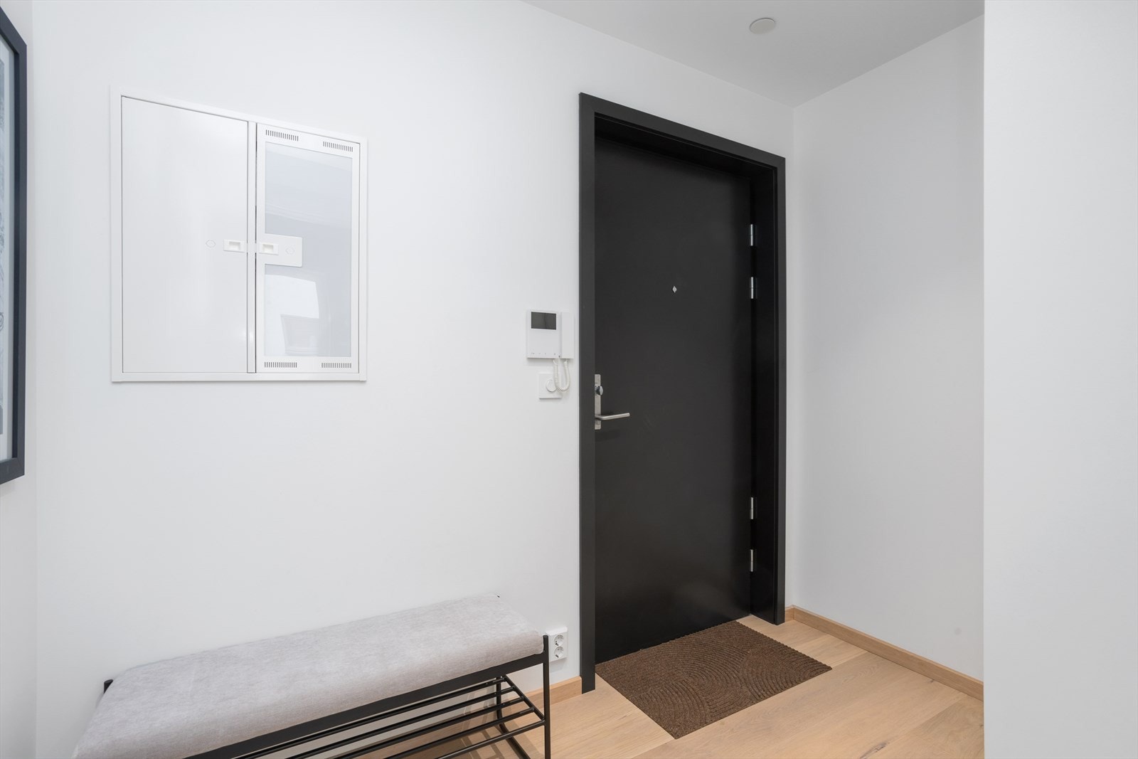 Velkommen inn. Her er det lyst og meget pent. Galleribilde