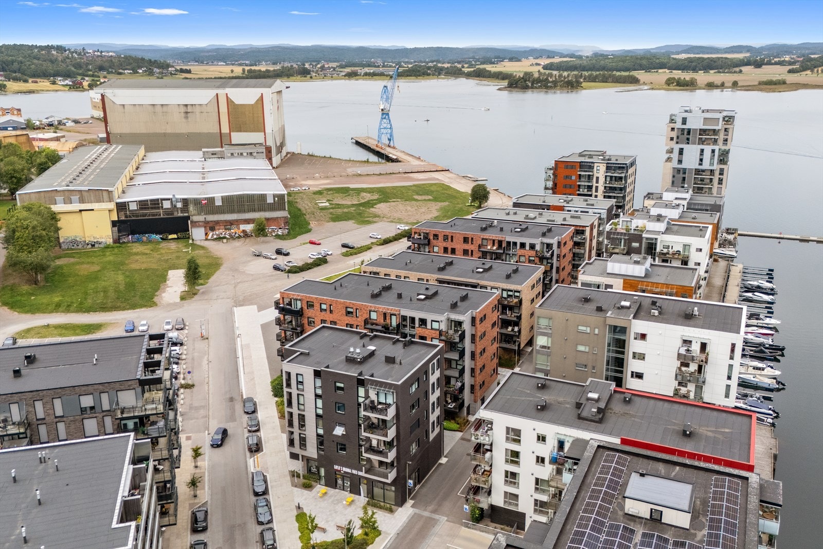 Sjønært, sentralt og meget populært. Galleribilde