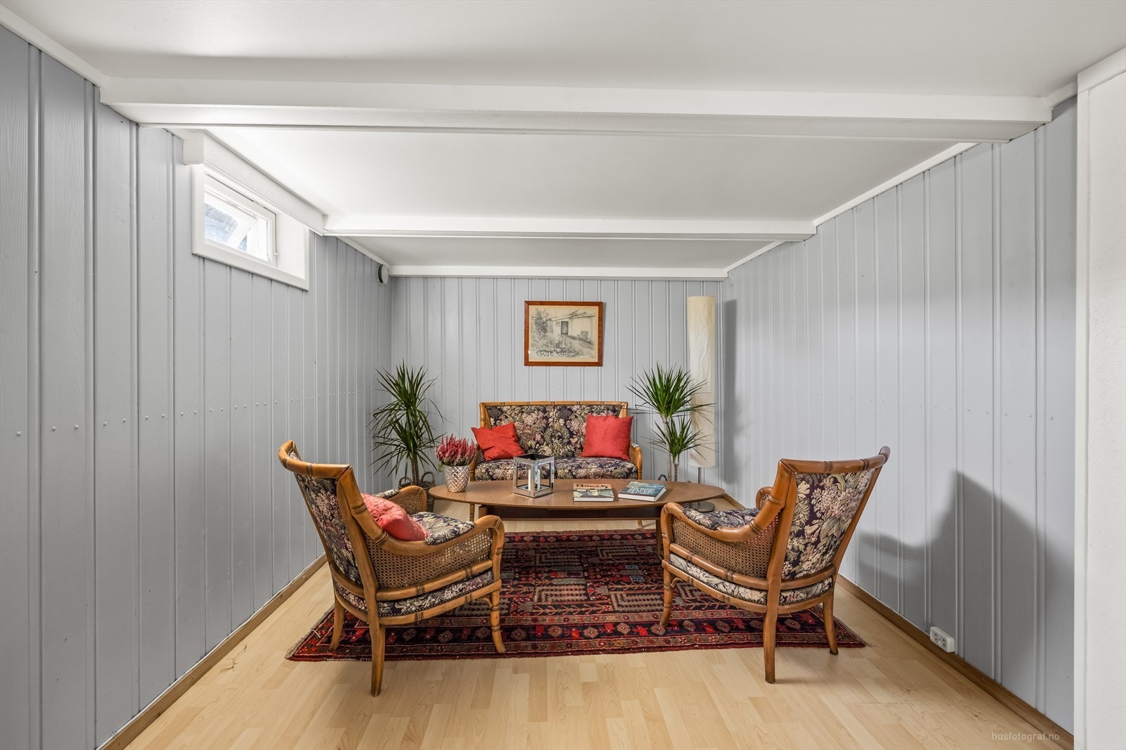 Her er det god plass til sofa og bord. Galleribilde