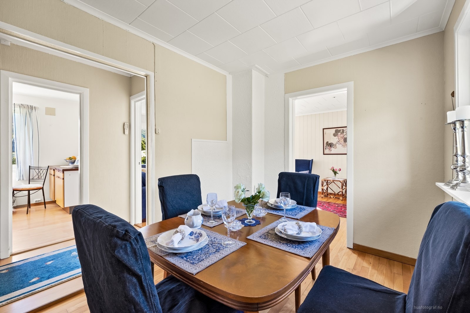 Spisestue. Galleribilde