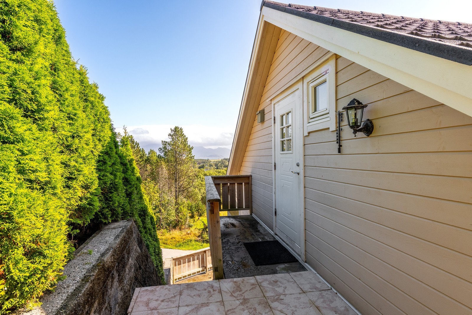 Inngang til garasjeloftet Galleribilde