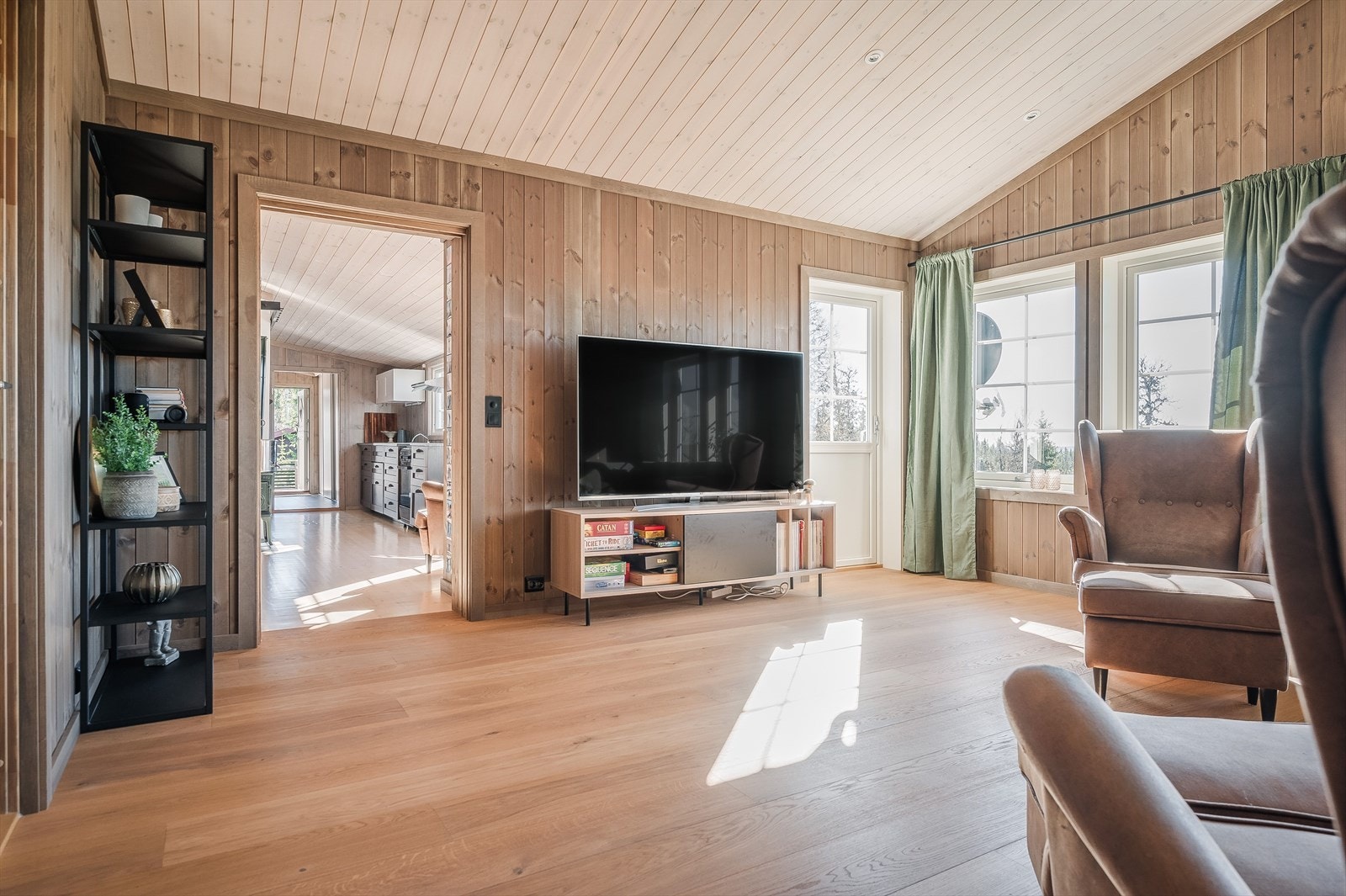 God plass med mye dagslys Galleribilde