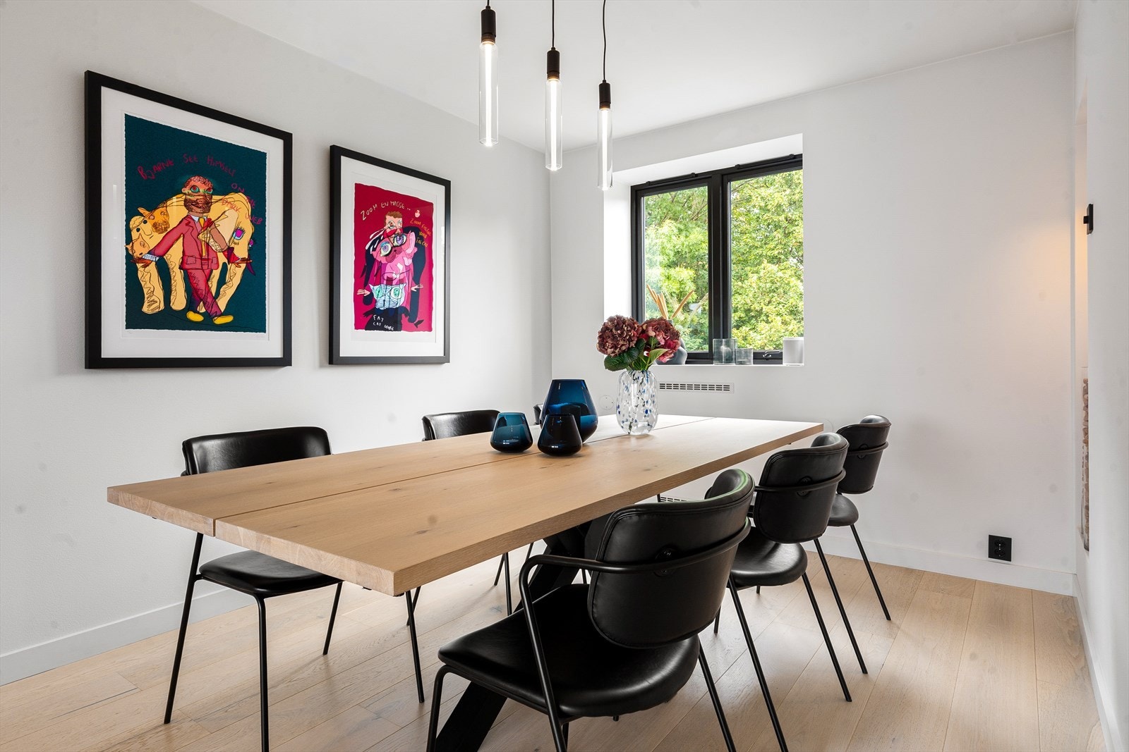 Her er det god plass til å invitere over både venner og familie på et bedre måltid. Galleribilde