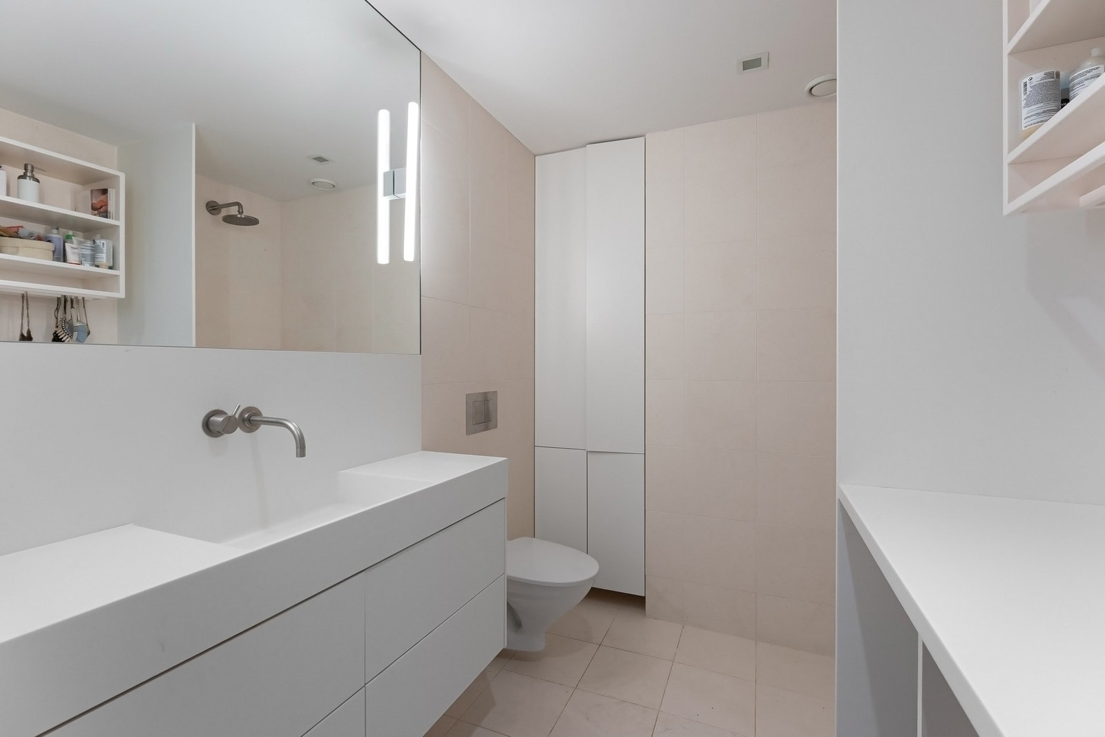 Gjeste-enhet, bad. Galleribilde