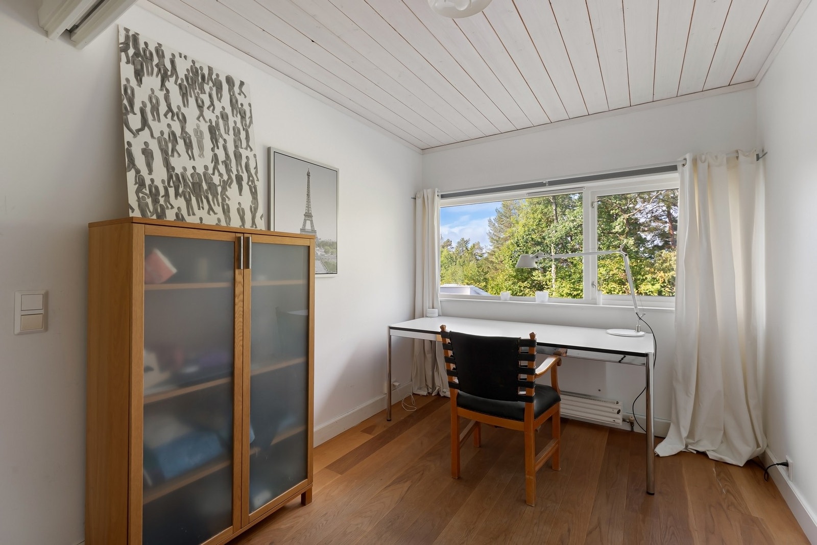 Rom benyttet som kontor. Galleribilde