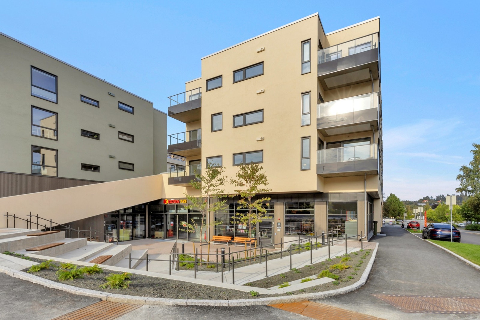 I underetasjen i A-bygget er det dagligvarebutikk og restaurant. Galleribilde