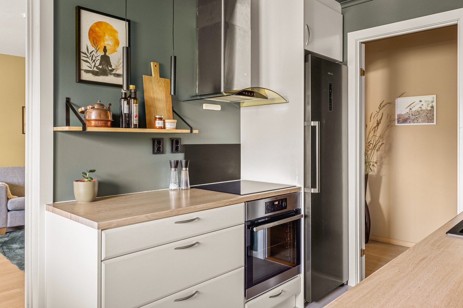 Direkte adkomst fra entréen. Galleribilde