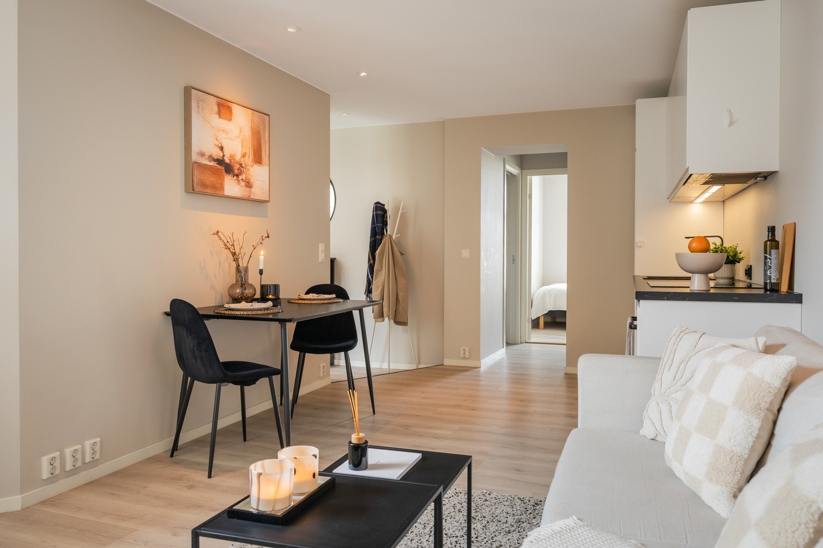 Alle rom er malt i moderne farger. Galleribilde