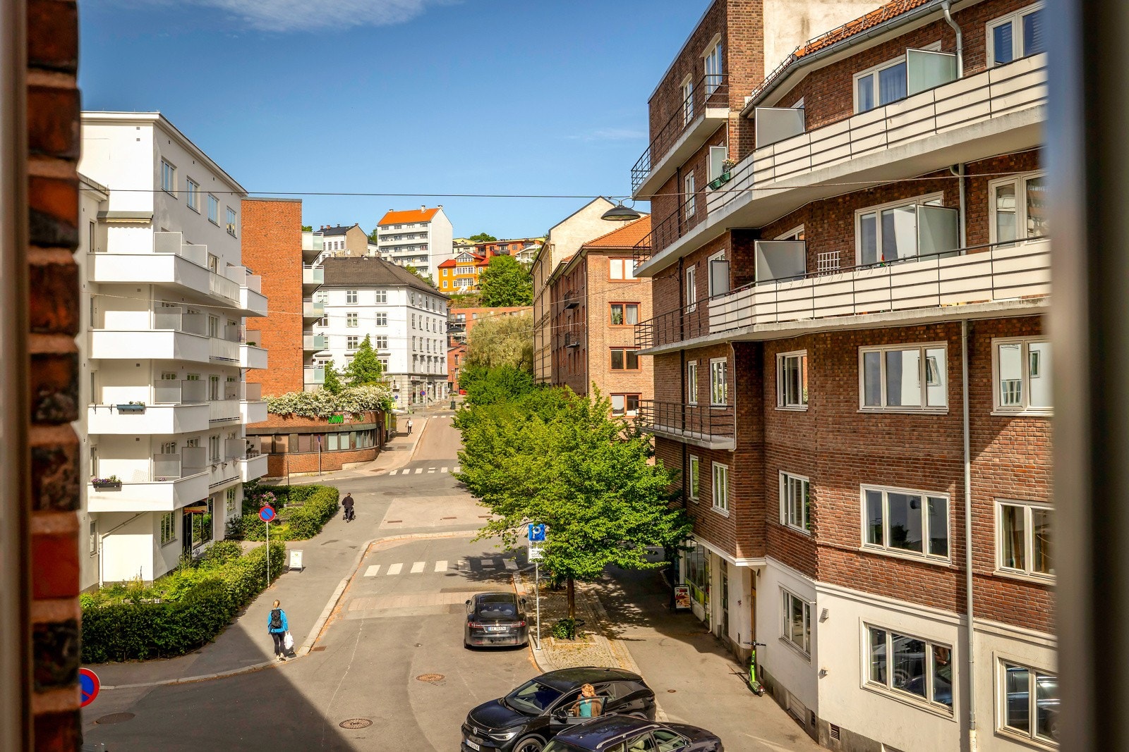 Leiligheten ligger veldig sentralt og fint til mellom Enerhaugen og populære Kampen. Galleribilde