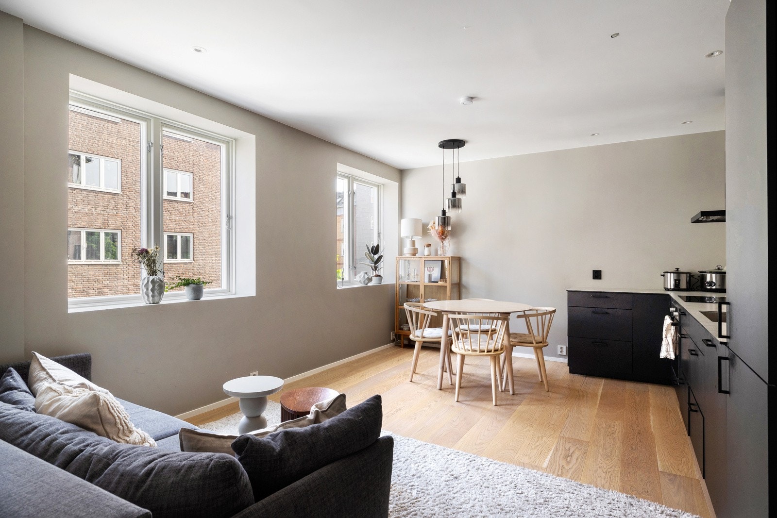 Velkommen til Jens Bjelkes gate 80B, presentert av Jørgen Ek v. Privatmegleren Dyve & Partnere. Galleribilde