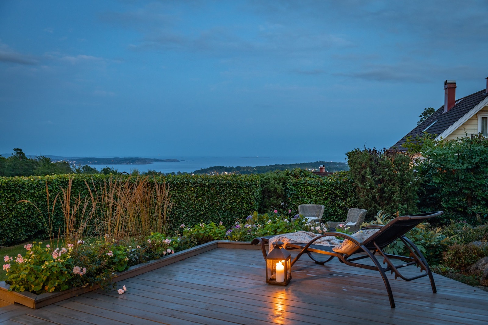 Havutsikt hvor man følger innseilingen til Larvik. Galleribilde