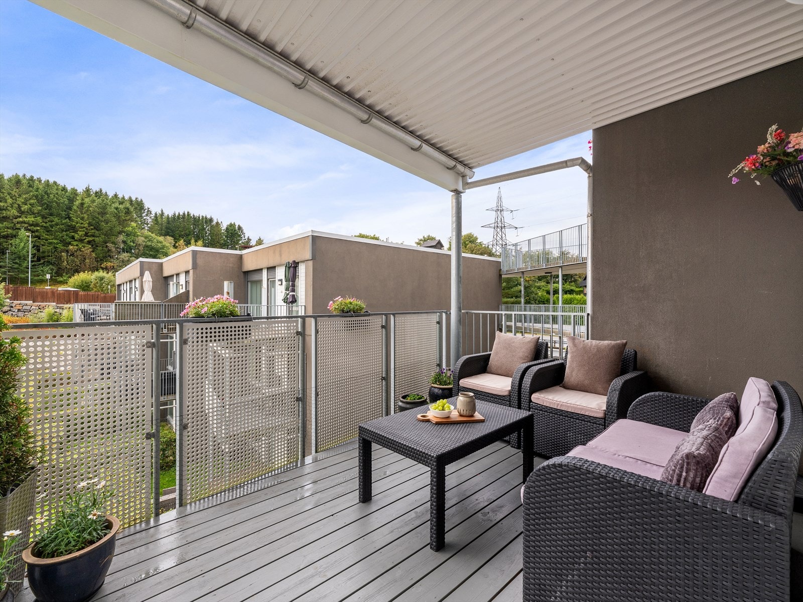 3.etg. Stor og overbygget balkong Galleribilde