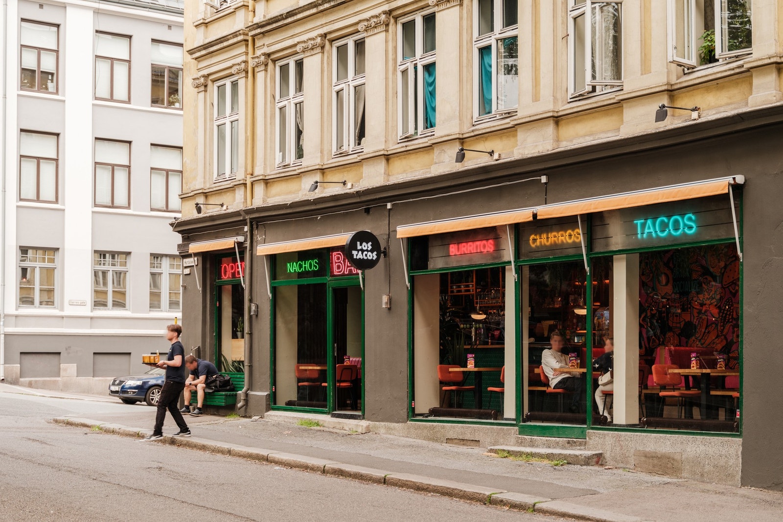 Det kryr også av caféer, serveringssteder og hyggelige nisjebutikker, Galleribilde