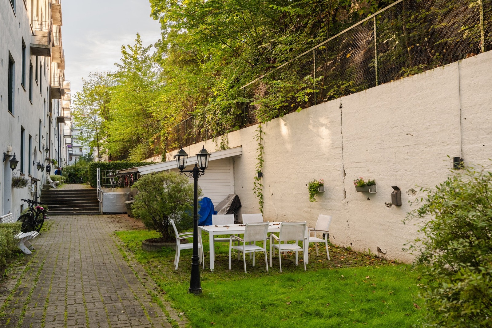 Idyll sentralt i Oslo med gangavstand til byens fasiliteter. Galleribilde