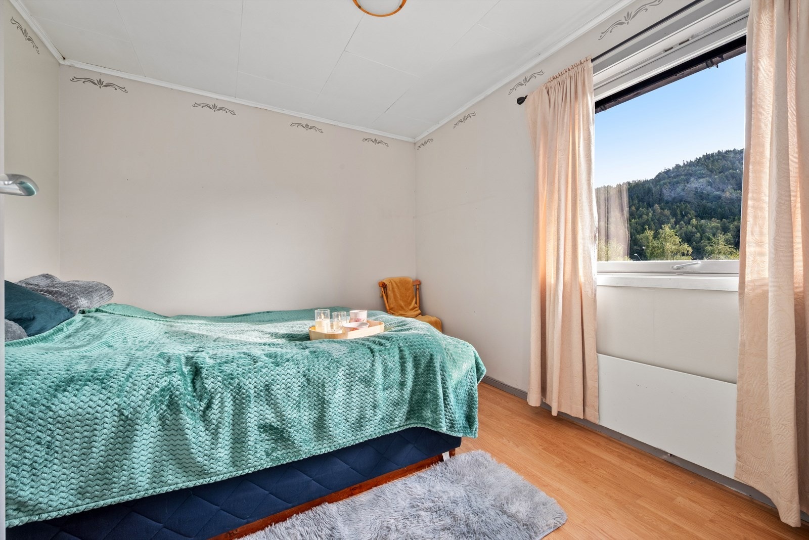 Soverommet er av romslig størrelse, på hele 9,5 kvm Galleribilde