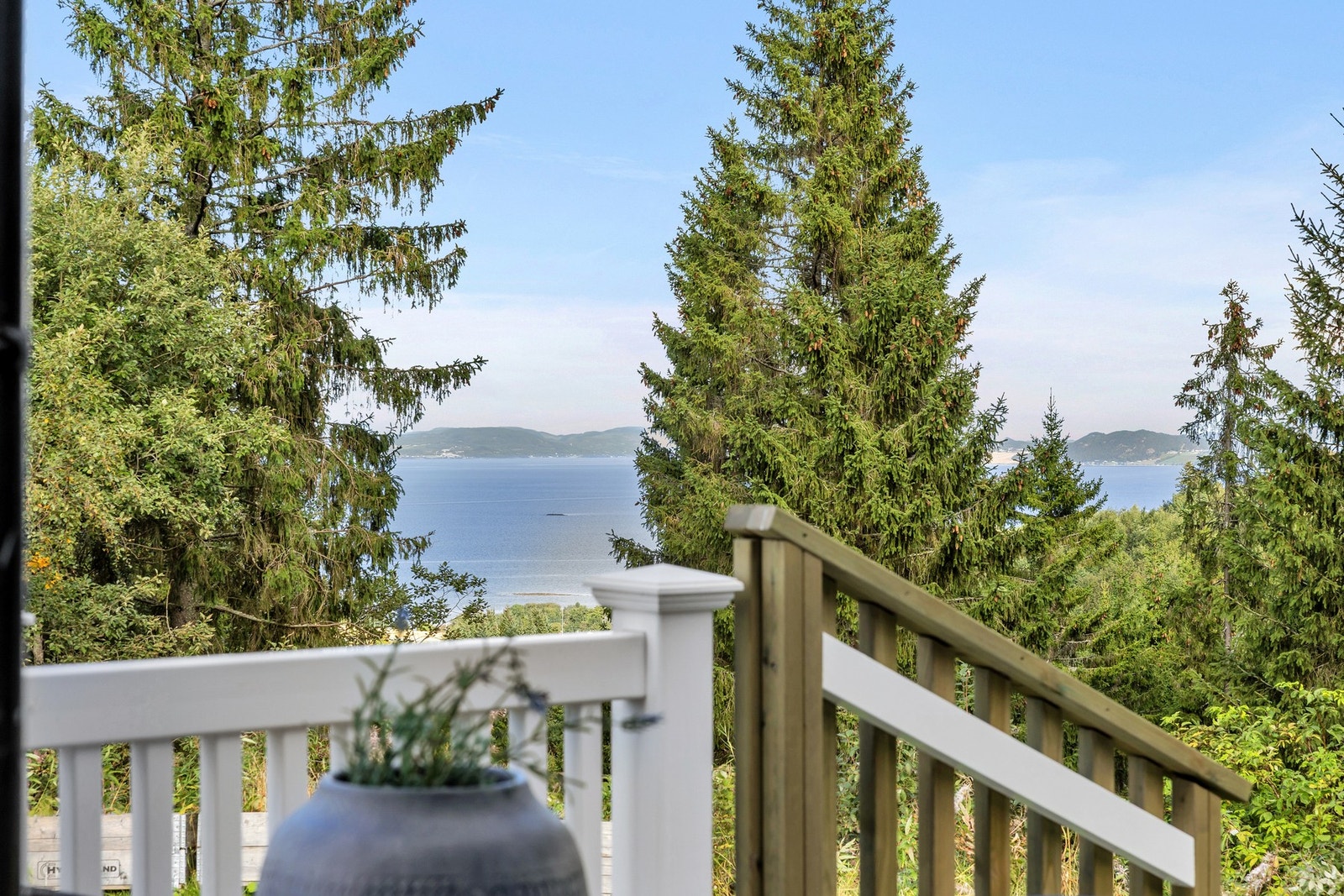 Utsiktsbilde fra terrassen. Galleribilde