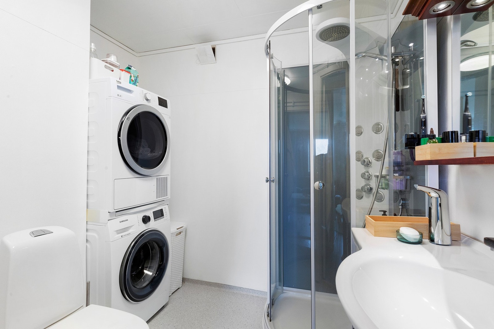 Romslig bad Galleribilde